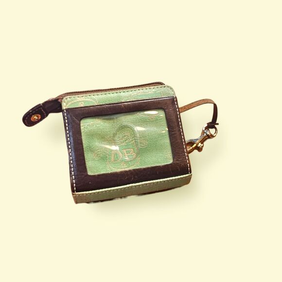 Dooney & Bourke canvas green wallet - Picture 2 of 4